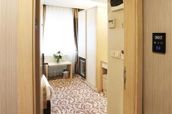 Alpinn Hotel