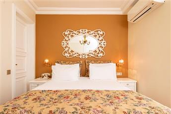 Alzer Hotel