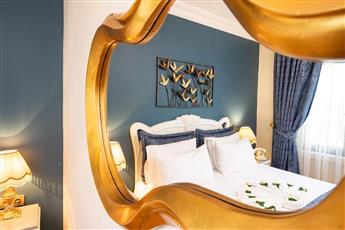 Alzer Hotel