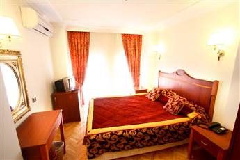 Amber Hotel Istanbul 3*