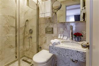 Amiral Palace Hotel