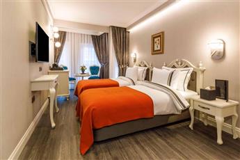 Amiral Palace Hotel