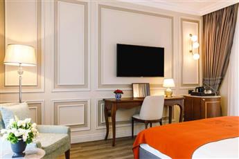 Amiral Palace Hotel
