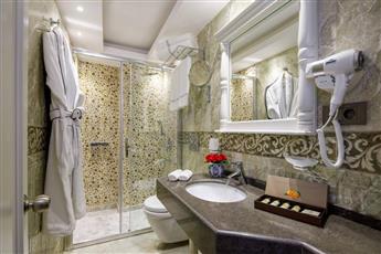 Amiral Palace Hotel