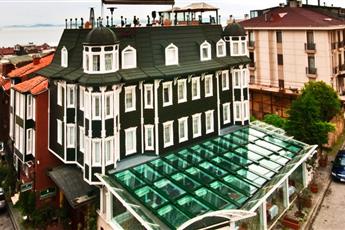 Amiral Palace Hotel