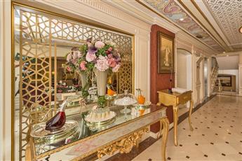 Amiral Palace Hotel