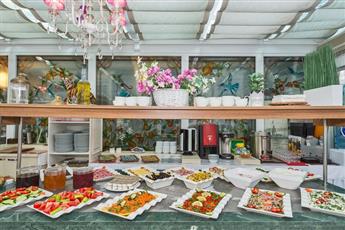 Amiral Palace Hotel
