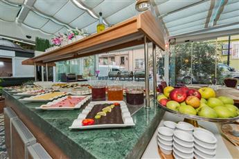 Amiral Palace Hotel