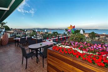Amiral Palace Hotel