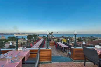 Amiral Palace Hotel