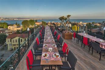 Amiral Palace Hotel