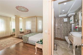 Amiral Palace Hotel