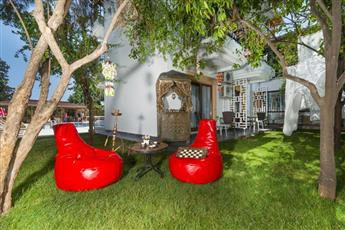 Amore Boutique Hotel