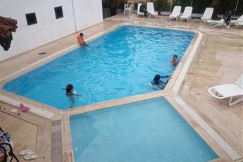 Amore Park Strasbourg 3*