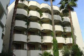Amos Hotel