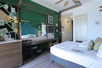 Anjeliq House Hotel