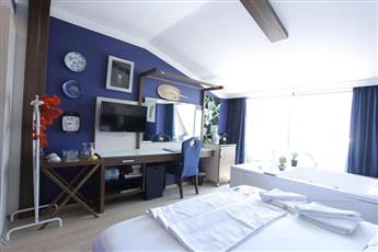 Anjeliq House Hotel