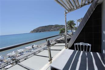 Anjeliq House Hotel
