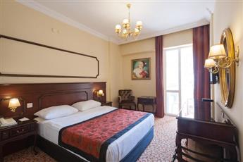 Antique Roman Palace - Adults Only 16+