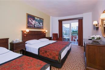 Antique Roman Palace - Adults Only 16+