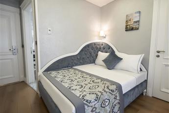 Antusa Palace Hotel & Spa 4*