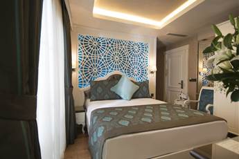 Antusa Palace Hotel & Spa