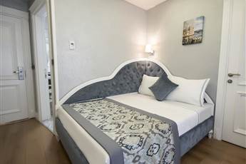 Antusa Palace Hotel & Spa