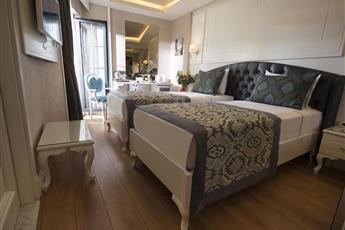 Antusa Palace Hotel & Spa