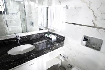 Antusa Palace Hotel & Spa
