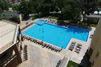 Apart Hotel Golden Line 4*