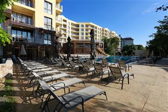 Apart Hotel Golden Line 4*