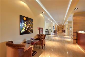 Apart Hotel Golden Line 4*