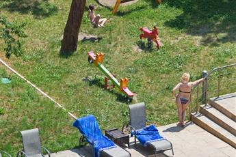 Apart Hotel Golden Line 4*