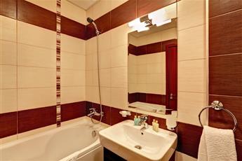 Apart Hotel Golden Line 4*