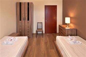 Apart Hotel Golden Line 4*