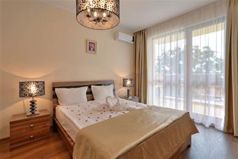 Apart Hotel Golden Line 4*