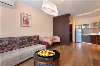Apart Hotel Golden Line 4*