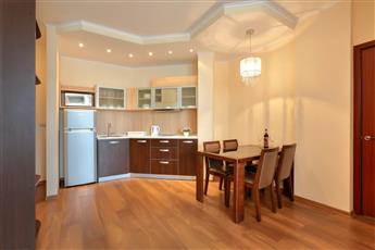 Apart Hotel Golden Line 4*