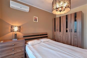 Apart Hotel Golden Line 4*