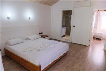 Apella Hotel 2*