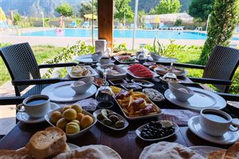 Apella Hotel 2*
