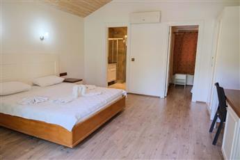 Apella Hotel