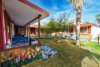 Aperion Beach Hotel 3*