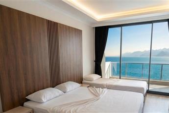 Aperion Beach Hotel