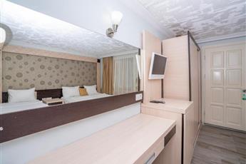 Aperion Beach Hotel