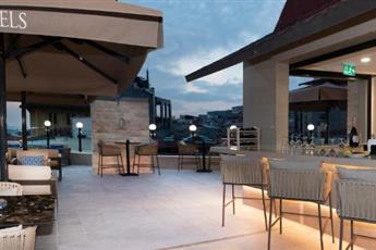 Aprilis Deluxe Hotel