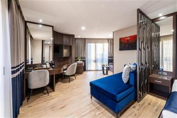 Aprilis Deluxe Hotel