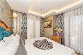 Aprilis Gold Hotel 4*