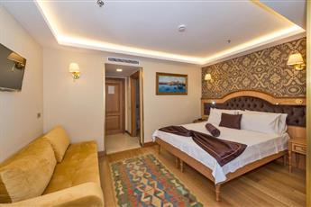 Aprilis Gold Hotel 4*