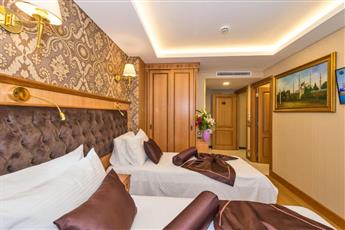 Aprilis Gold Hotel 4*